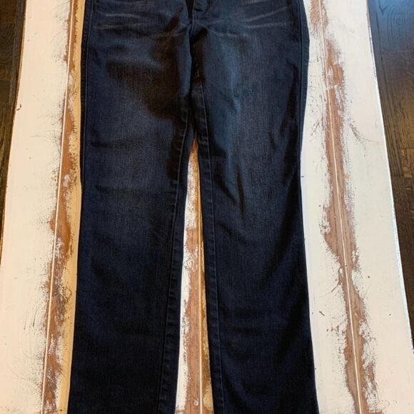 Levi's Skinney Leg Size 10. 30x32 - Picture 1 of 8